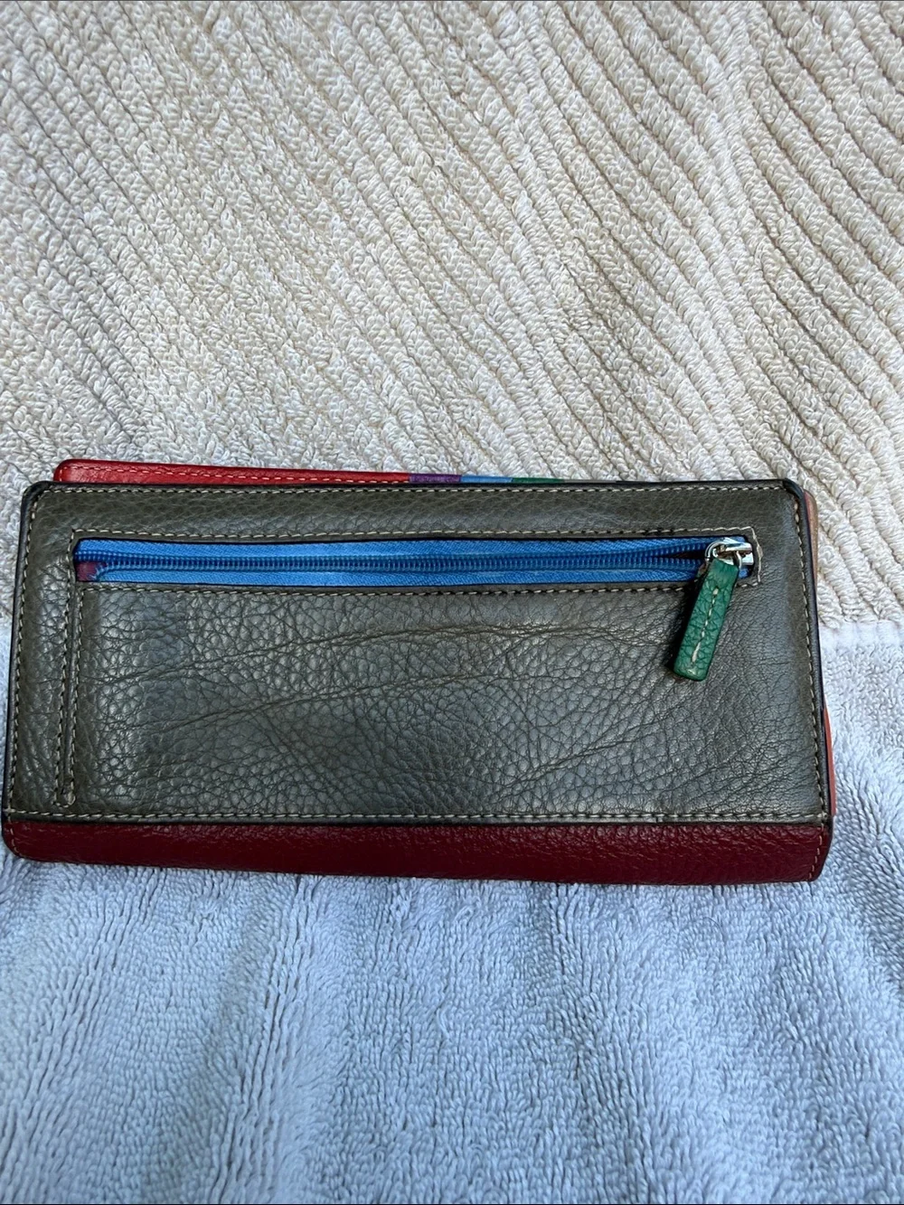 Leather Long Wallet in Deep Burgundy - Picture 3 of 4